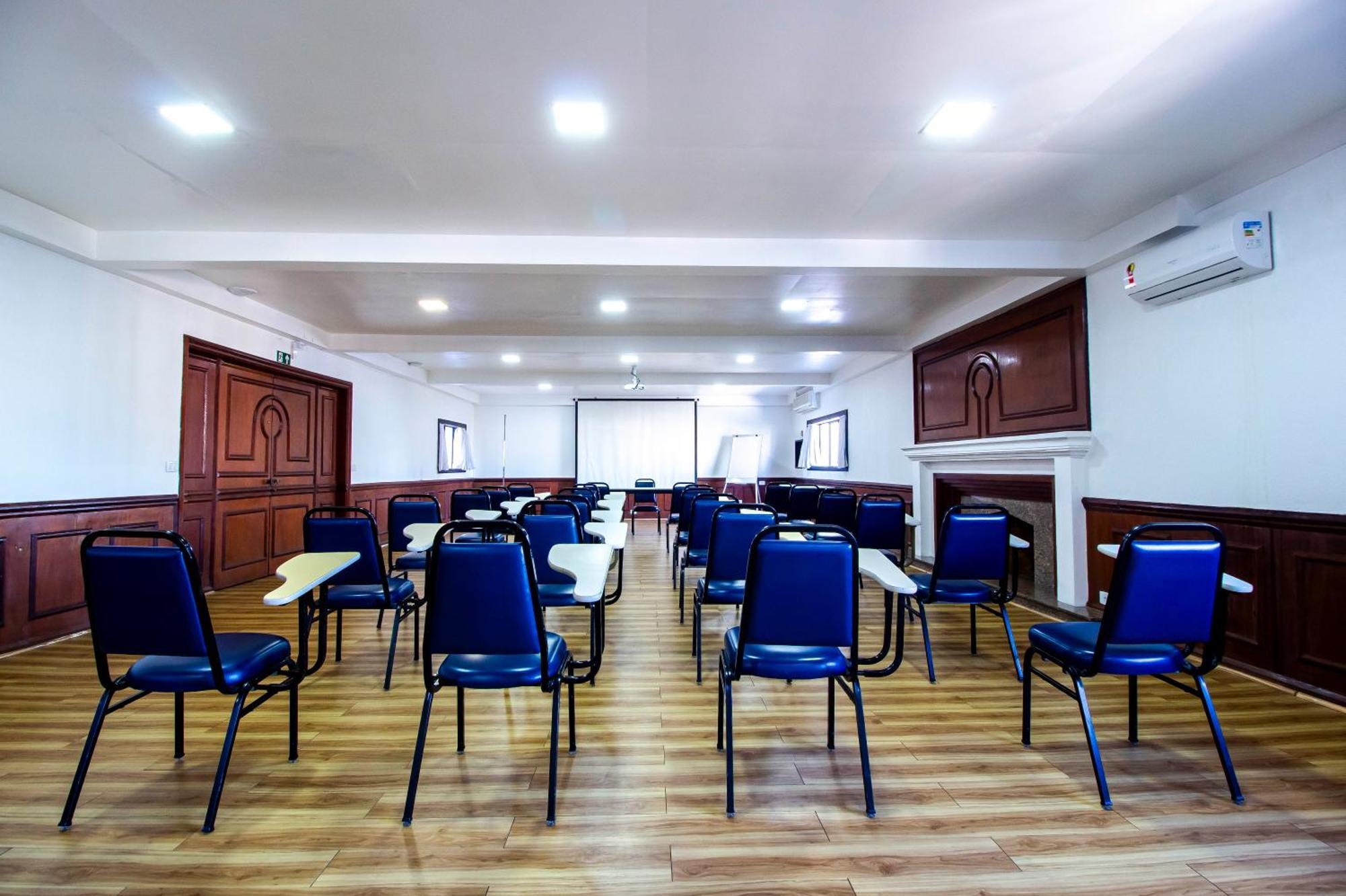 Hotel Dan Inn Curitiba Centro By Nacional Inn מראה חיצוני תמונה